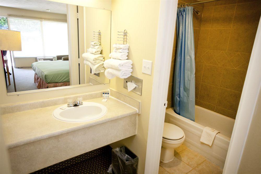 Star City Inn And Suites Ґров-Сіті Екстер'єр фото